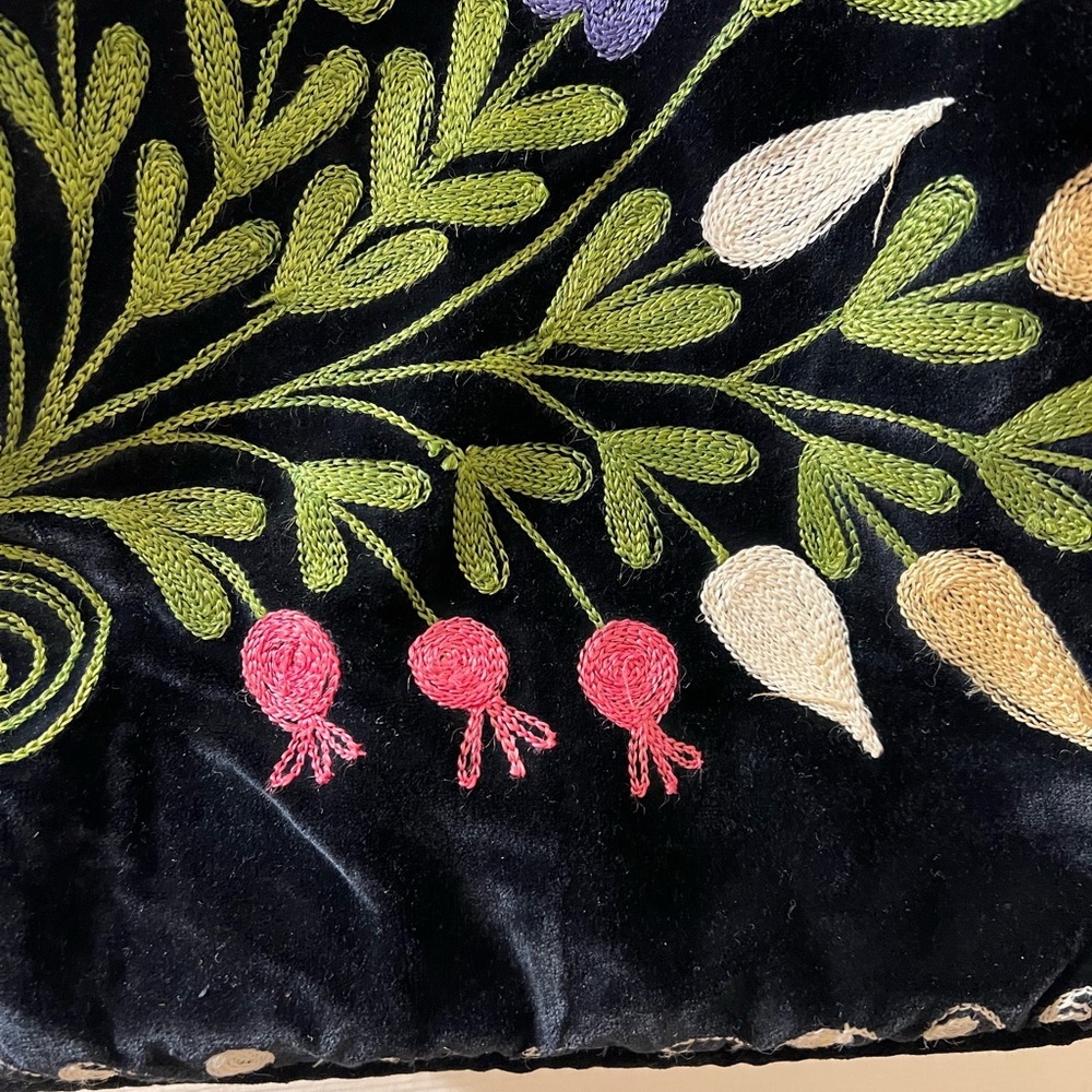 Vintage velvet Black Floral Embroidered Tote Bag - Colorful Flower Design - Picture 8 of 14